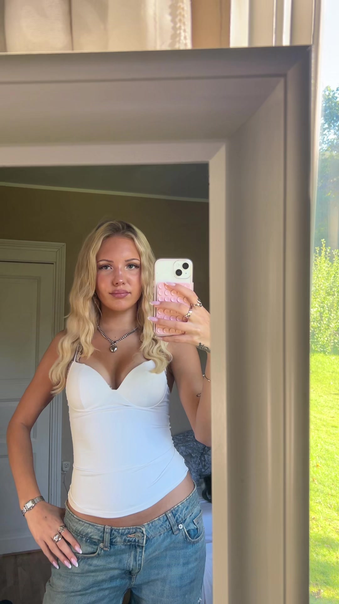 @Mollie_Sjöholm