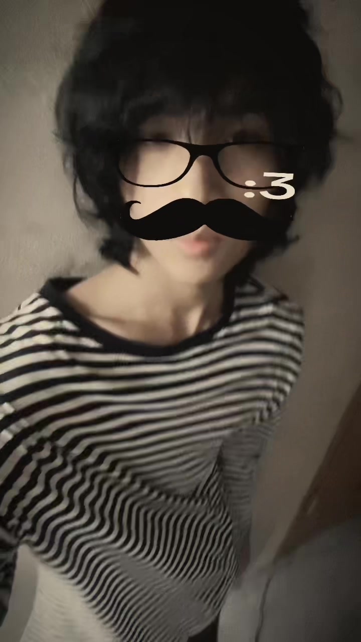 @l0ren_9