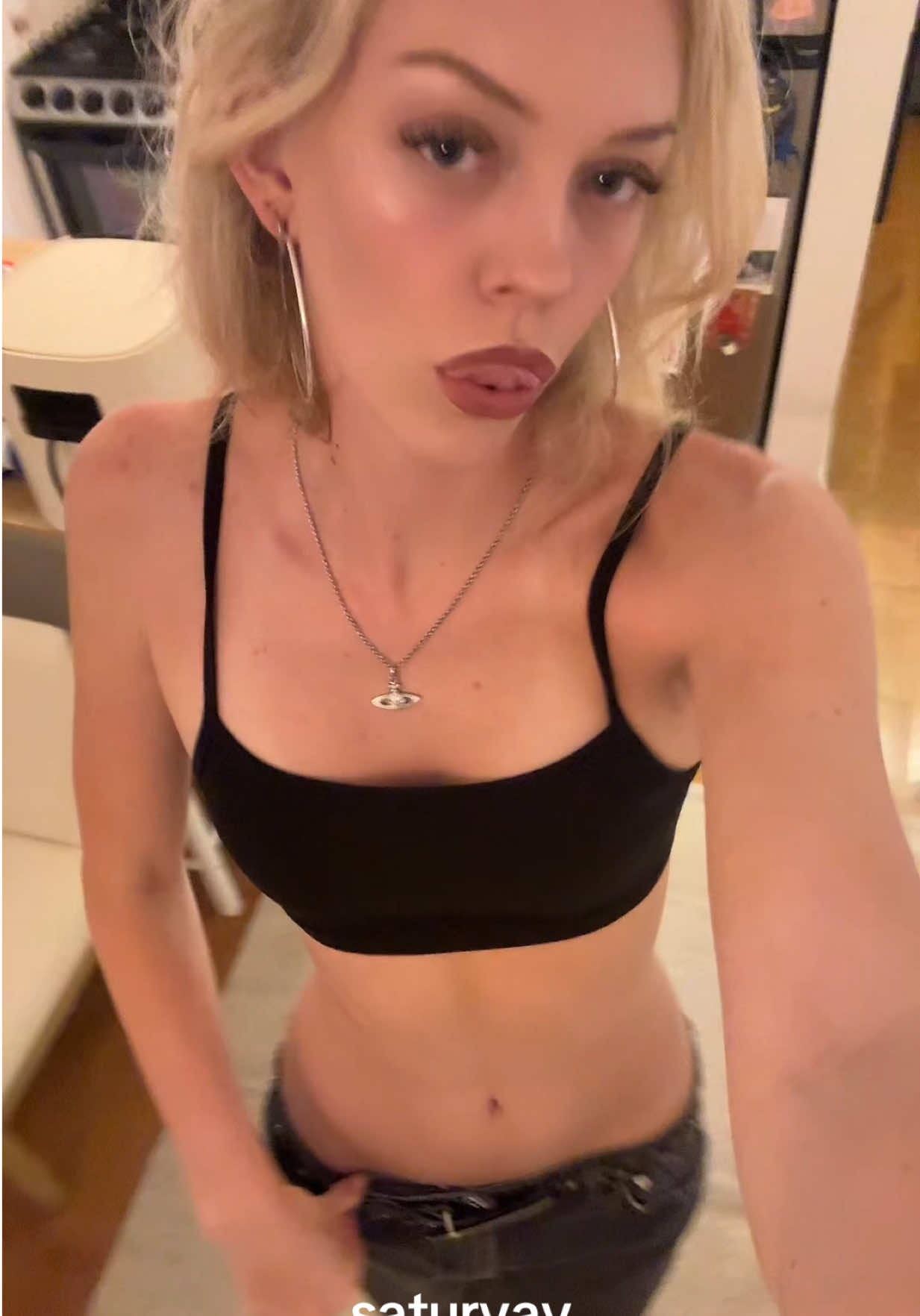 @ava🐞