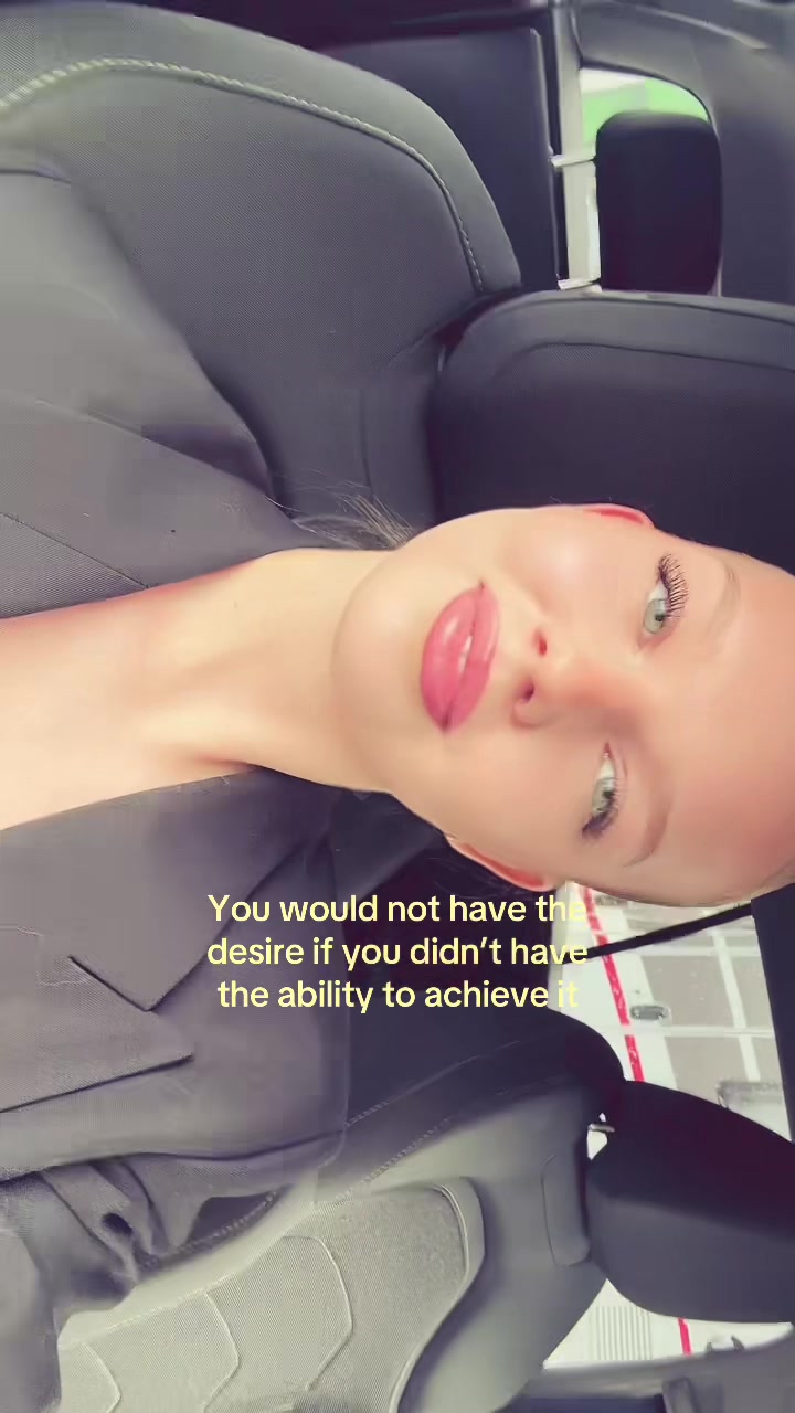 @𝓡