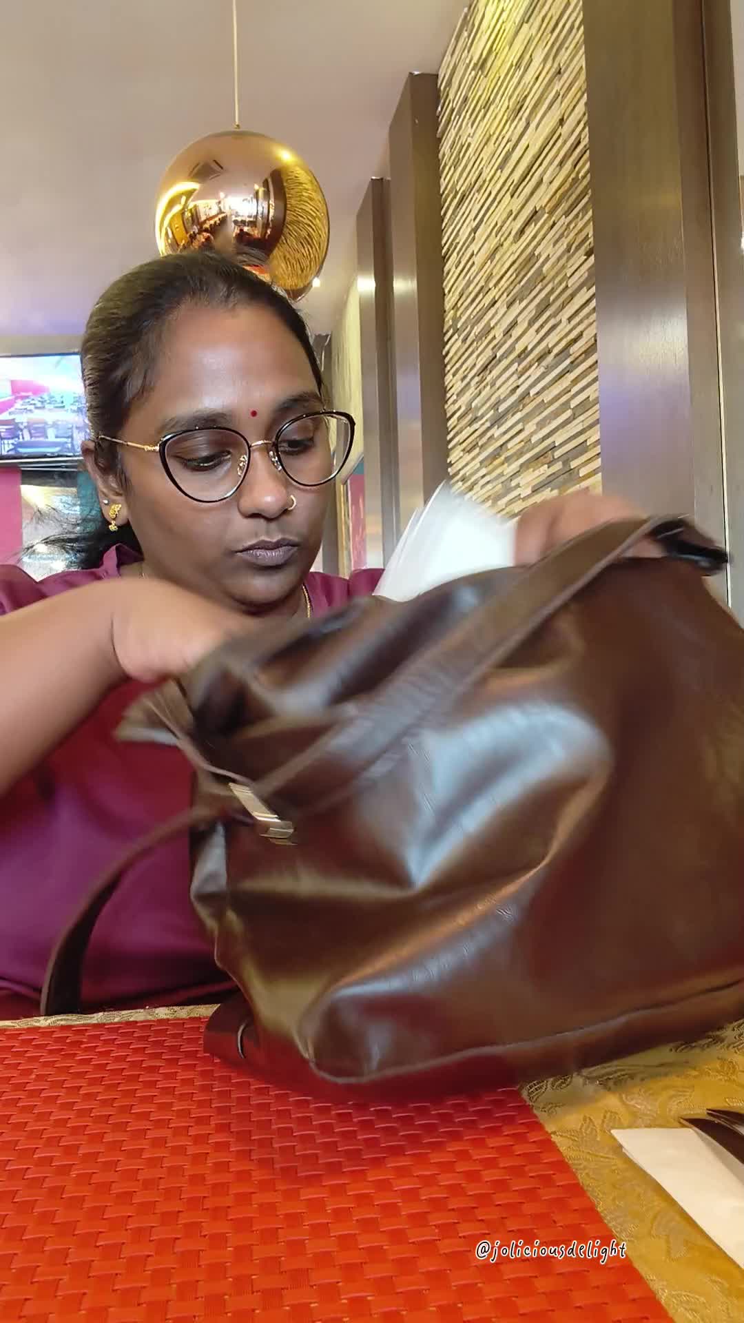 @வனித்தமலர் முருகன்