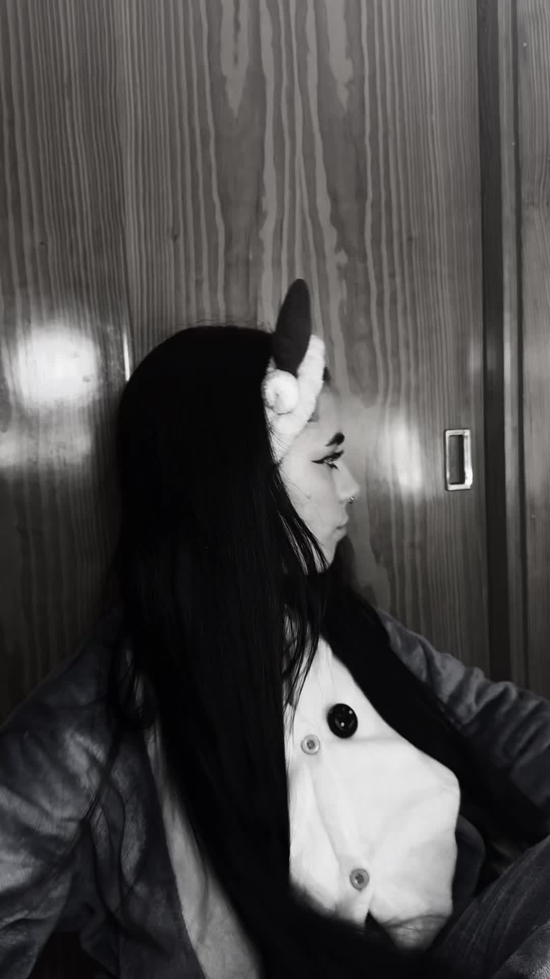@23