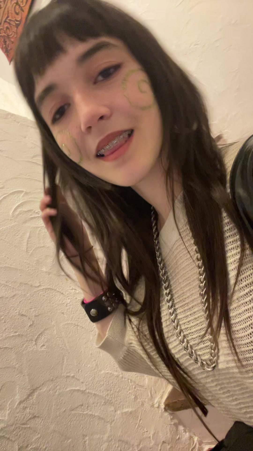 @🧟&zwj;♀️🧟&zwj;♀️