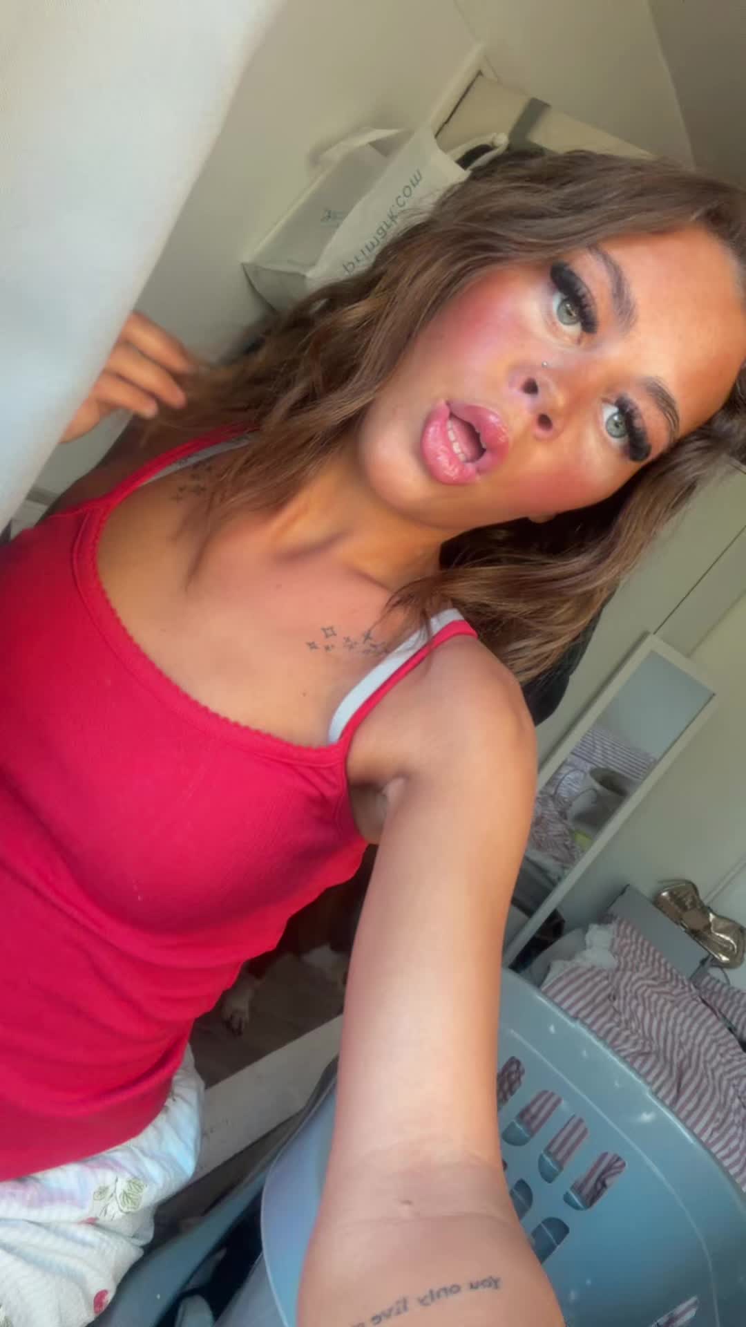 @lilylamptey