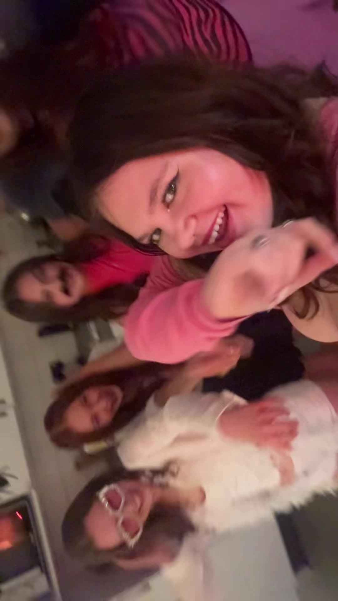 @elena🧞♀️