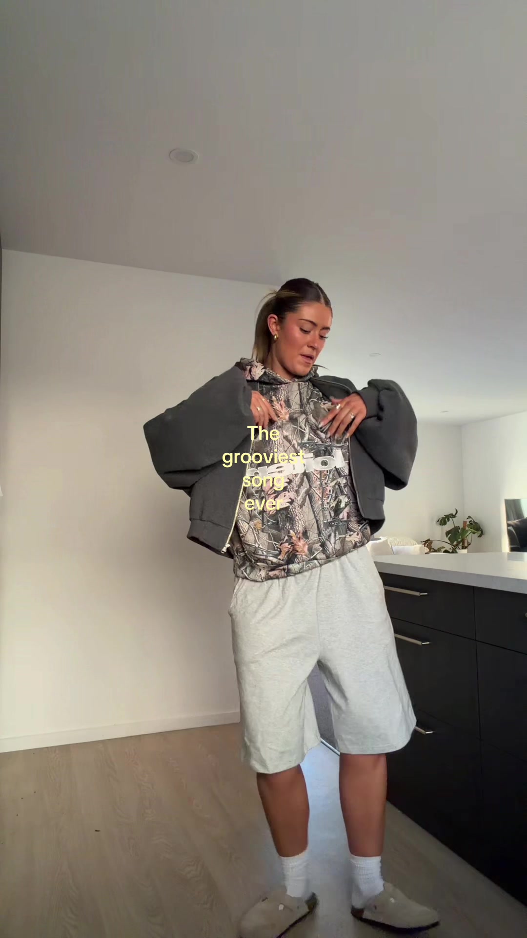 @ashbond_