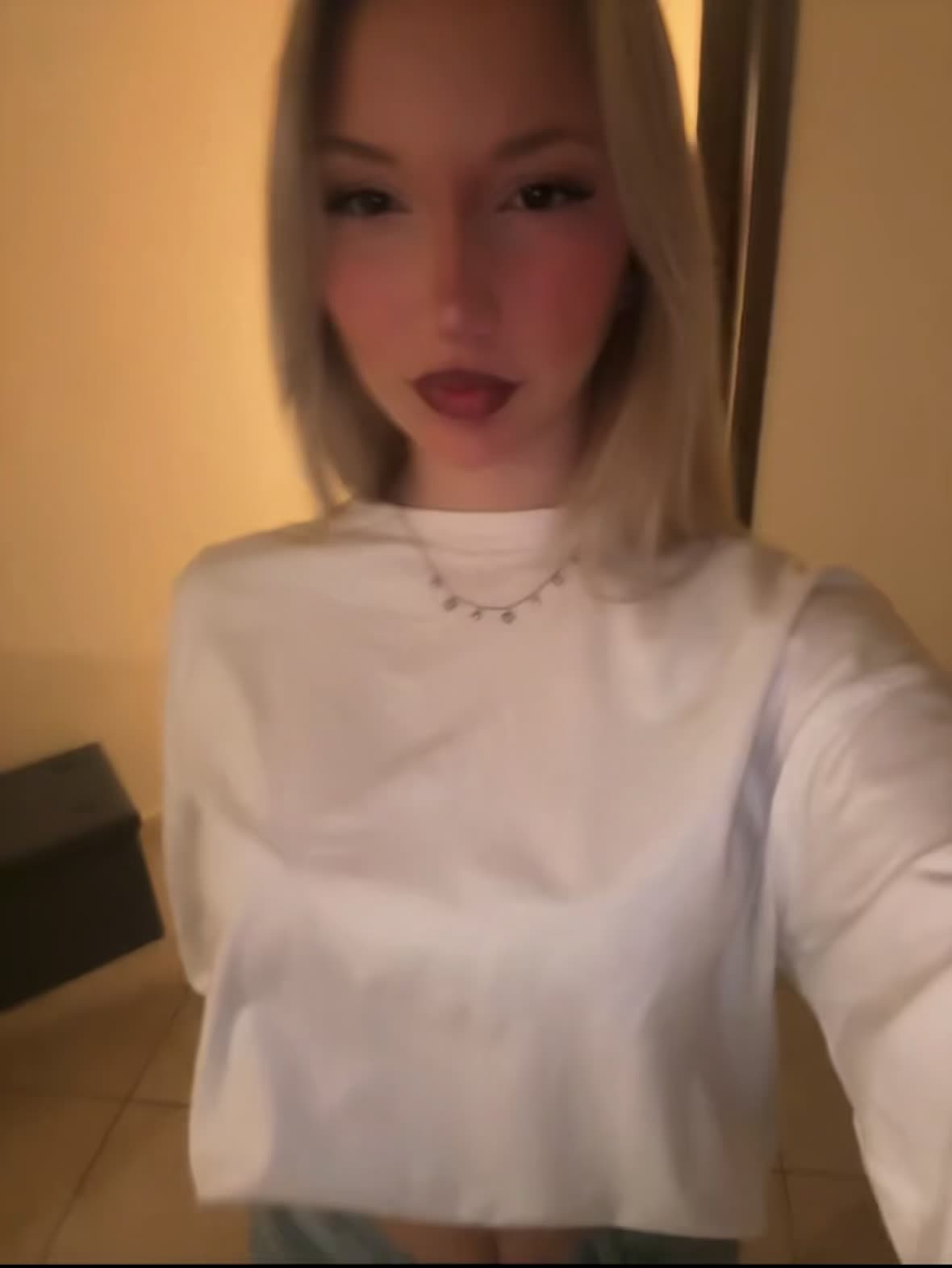 @𝟏𝟕