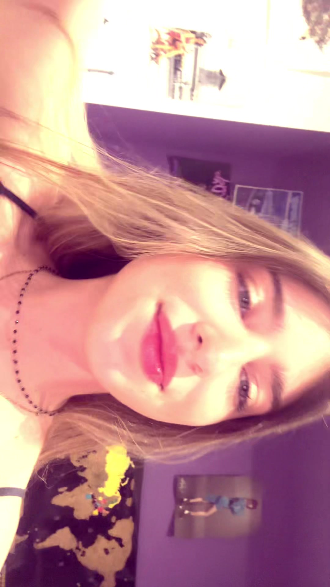 @Anna Mariaaa