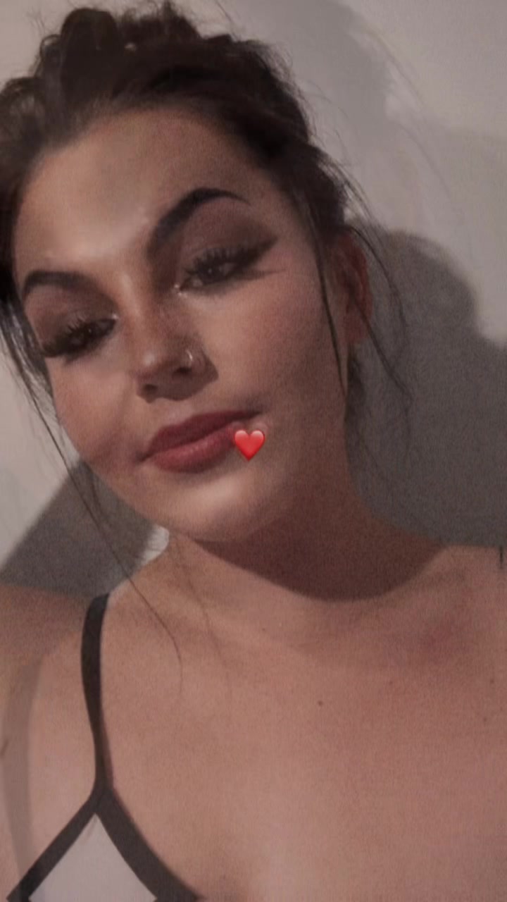 @Hav_Ana🖤🦋