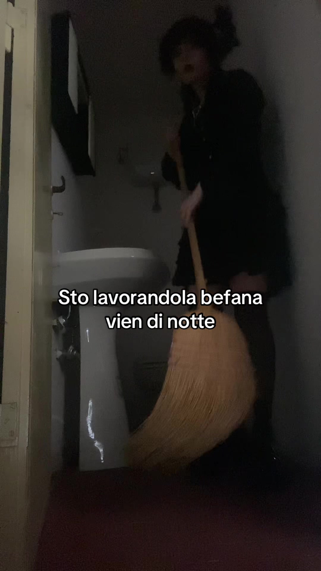 @Lu