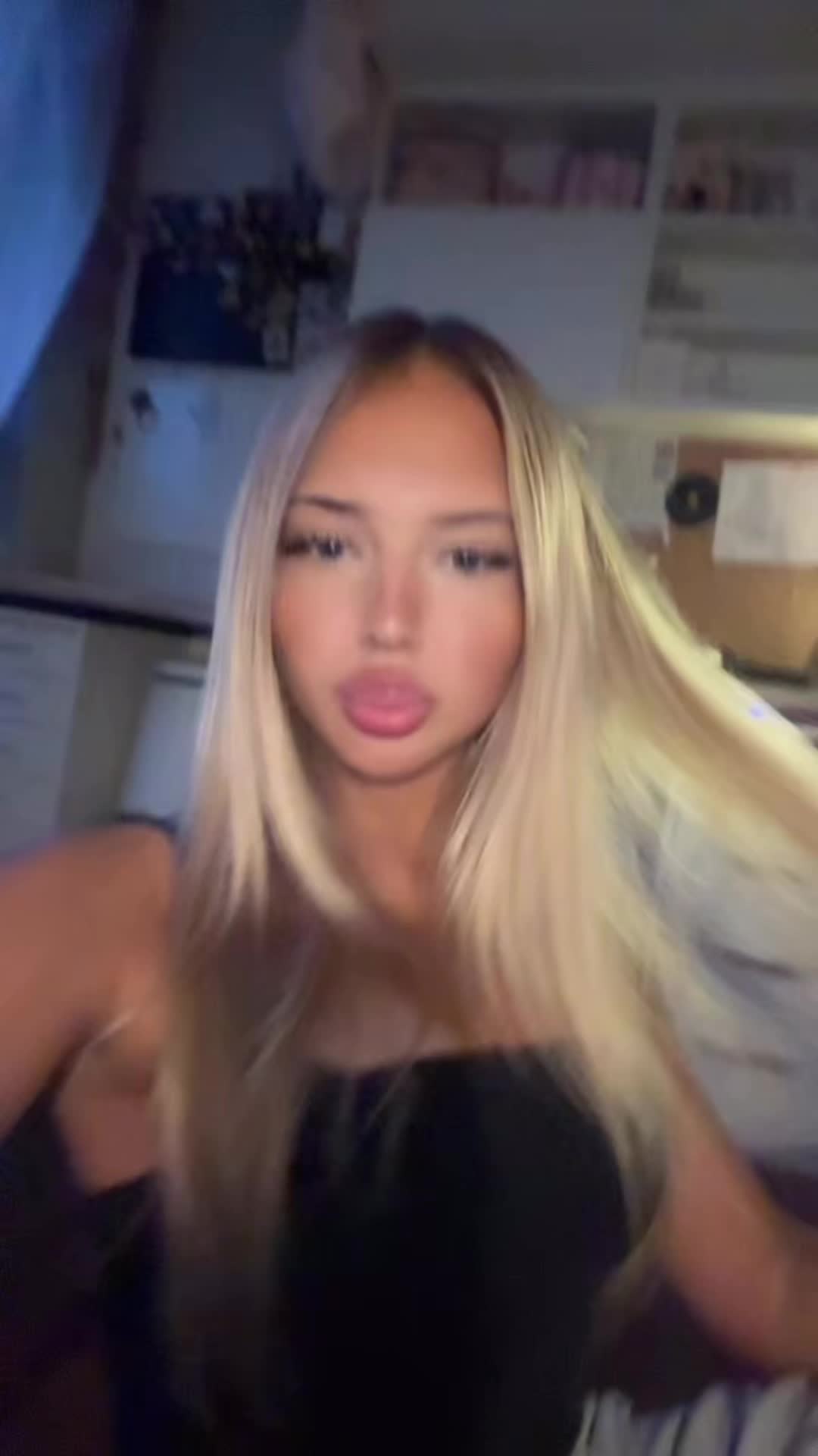 @Nekolie_2