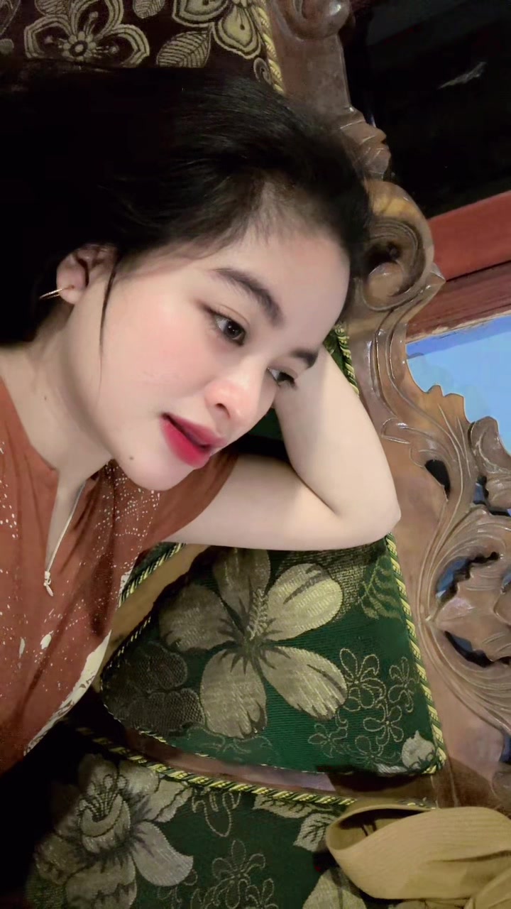 @putri bhawell