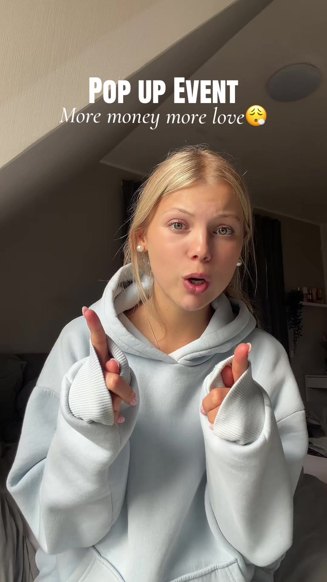 @𝘭𝘪𝘭𝘭𝘺