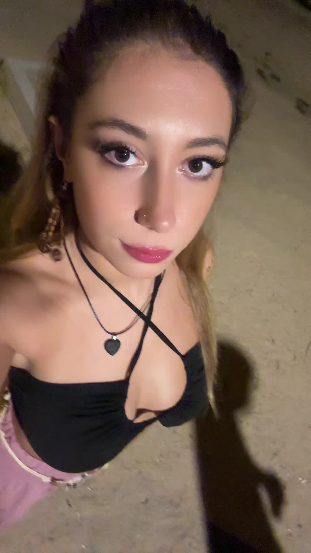 @Carlita