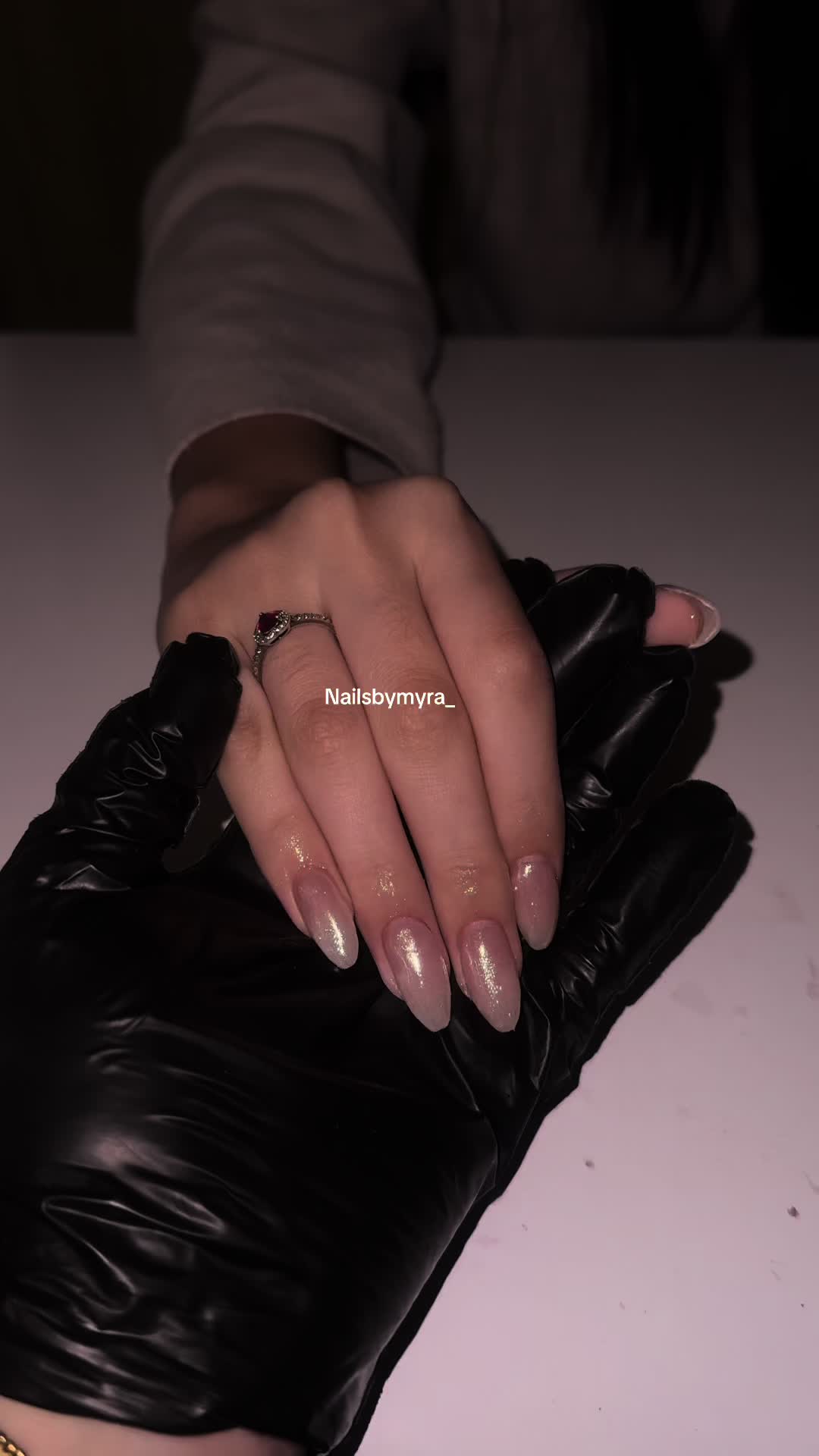 @Nailsbymyra_