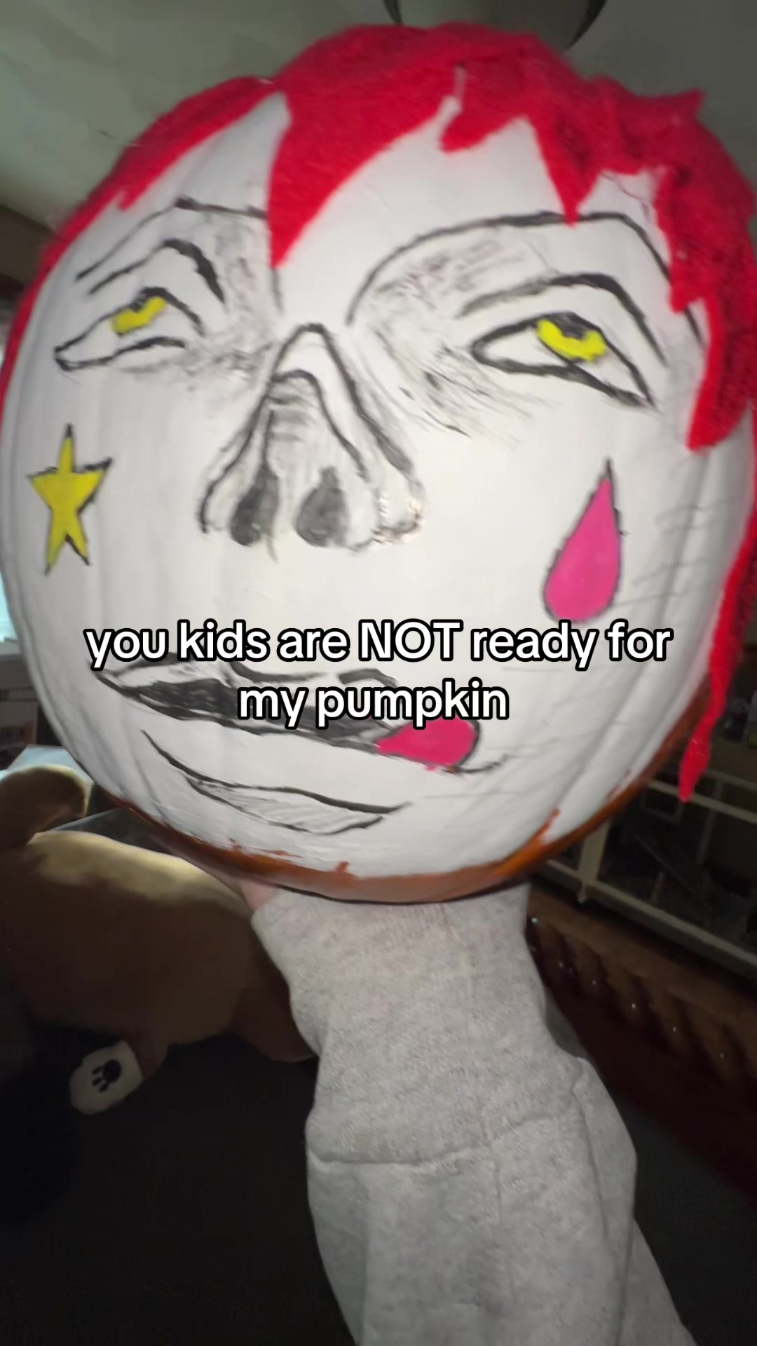 @J😻