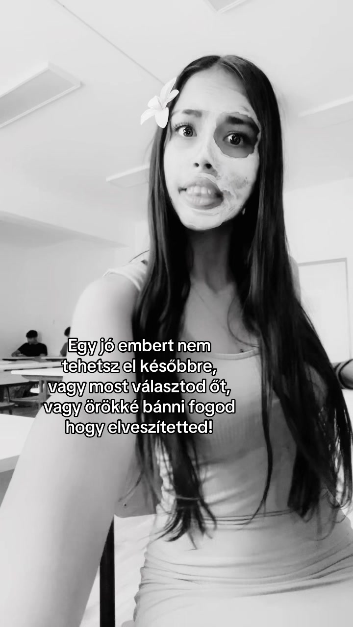 @NIKOLETTA15.