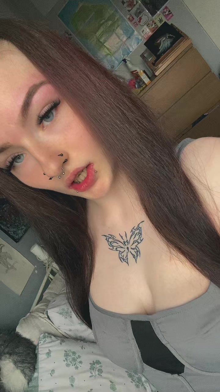 @𝒦ℯ𝓁𝓁𝓎