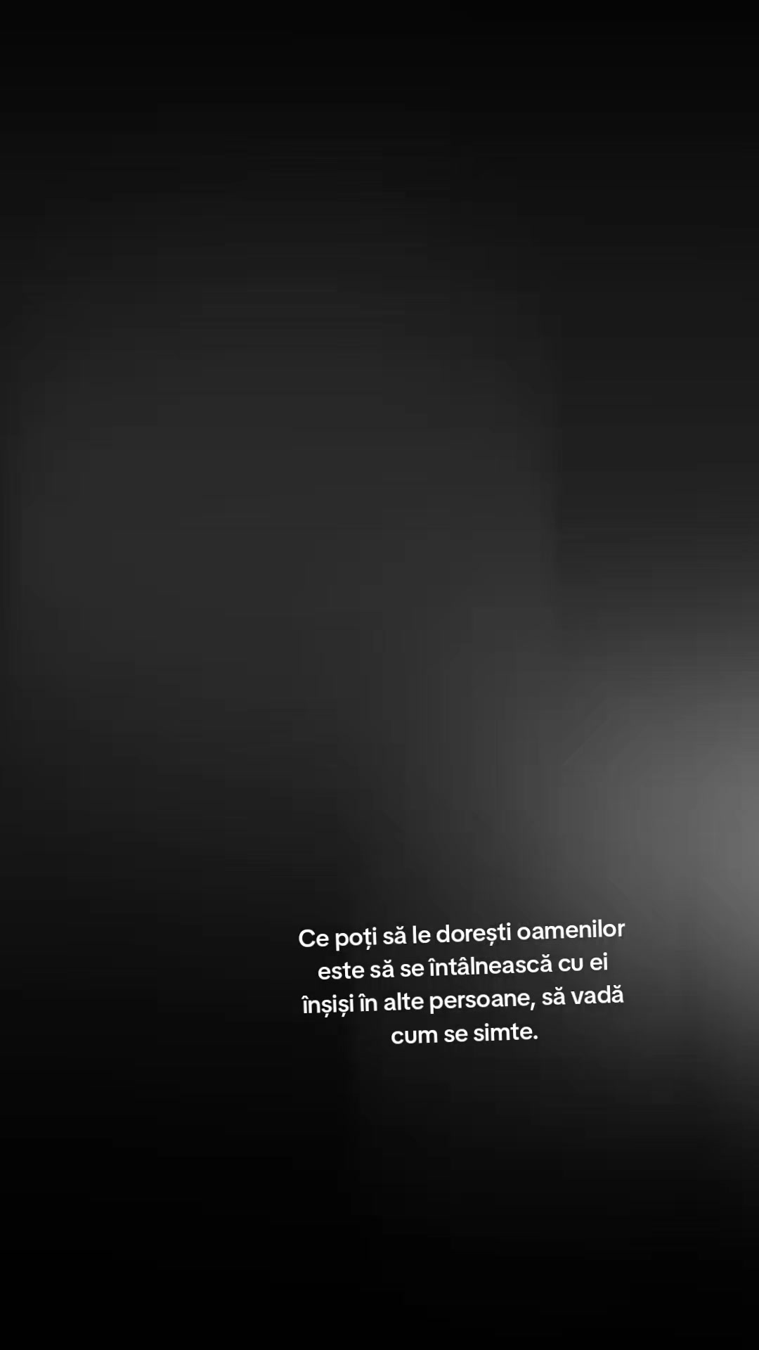 @Raluca 🖤