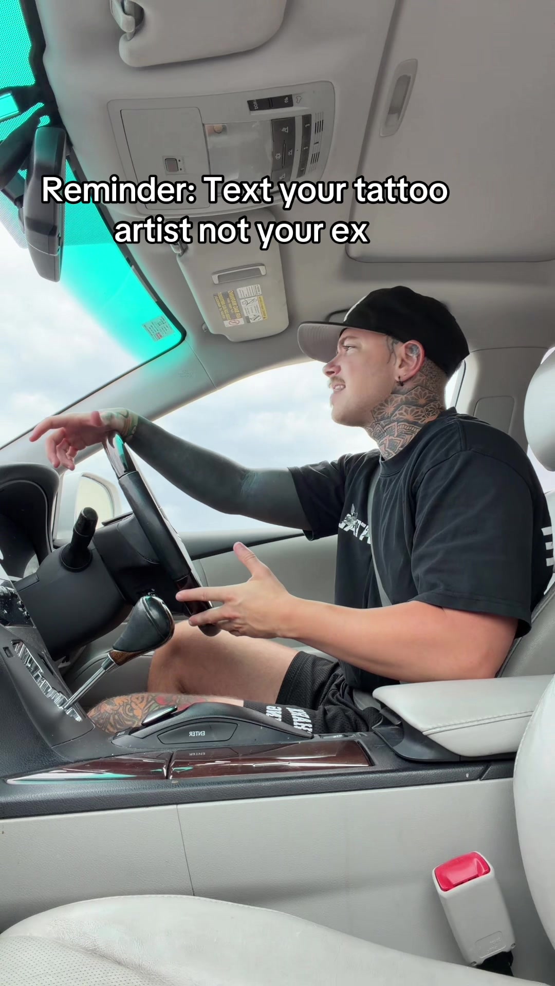 @L Y A M