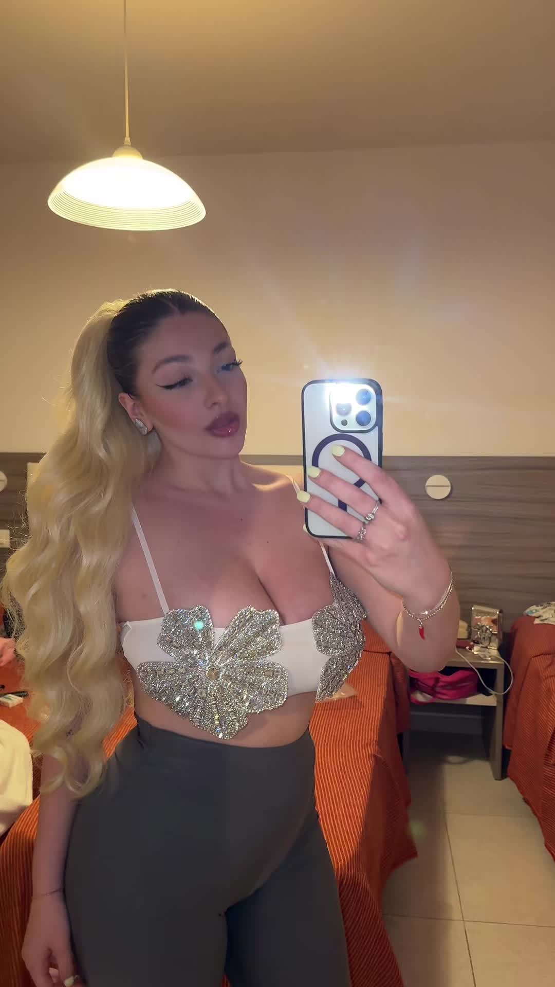 @Francesca Esposito