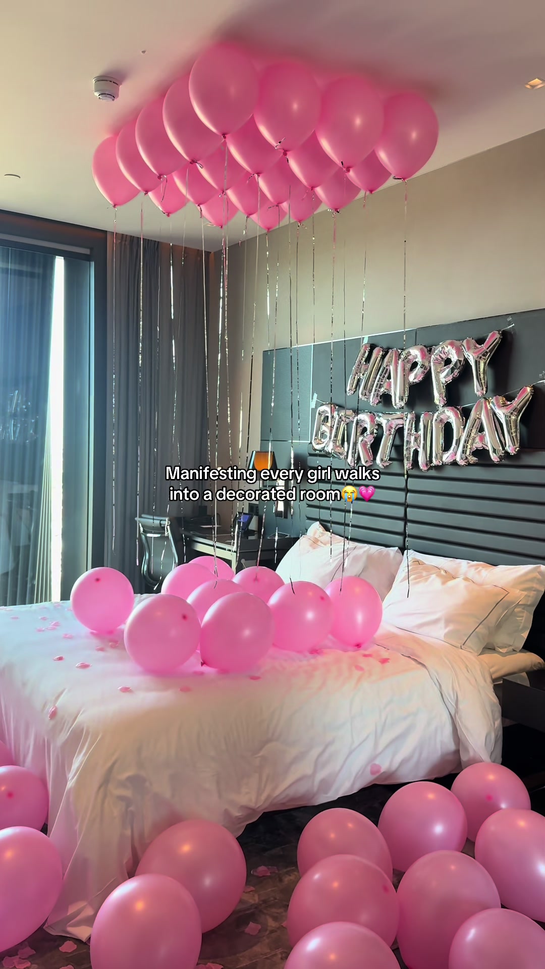 @littleballoonscompany ♛