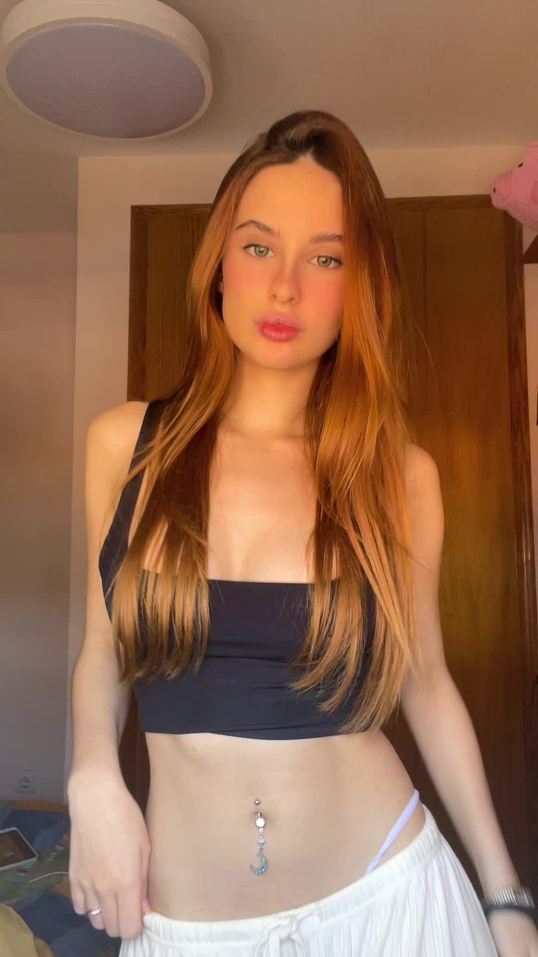 @Vaaaaleriaaaa__