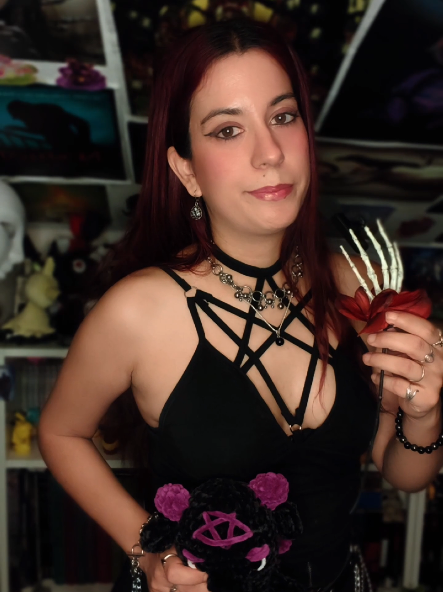 @𝓝𝓸𝓻𝓪 🦇 ℌ𝔞𝔡𝔞 𝔅𝔦𝔠𝔥𝔬