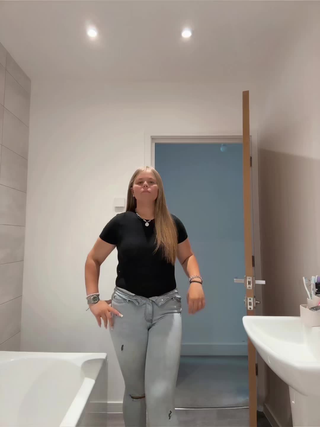 @SCARSSPAM🤍