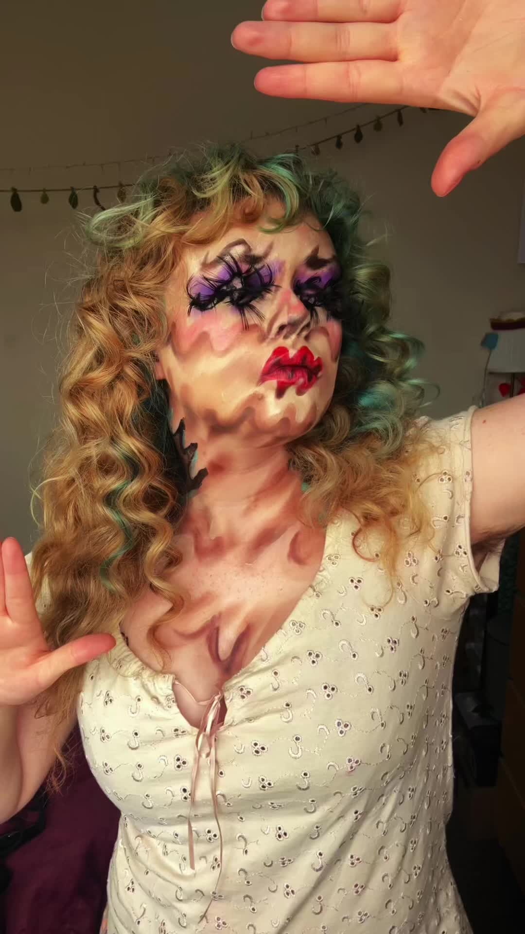 @Smolly