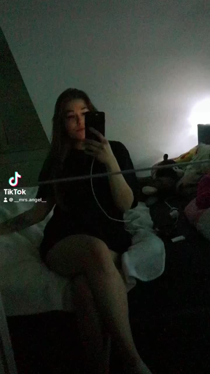 @Angel🖤🐍