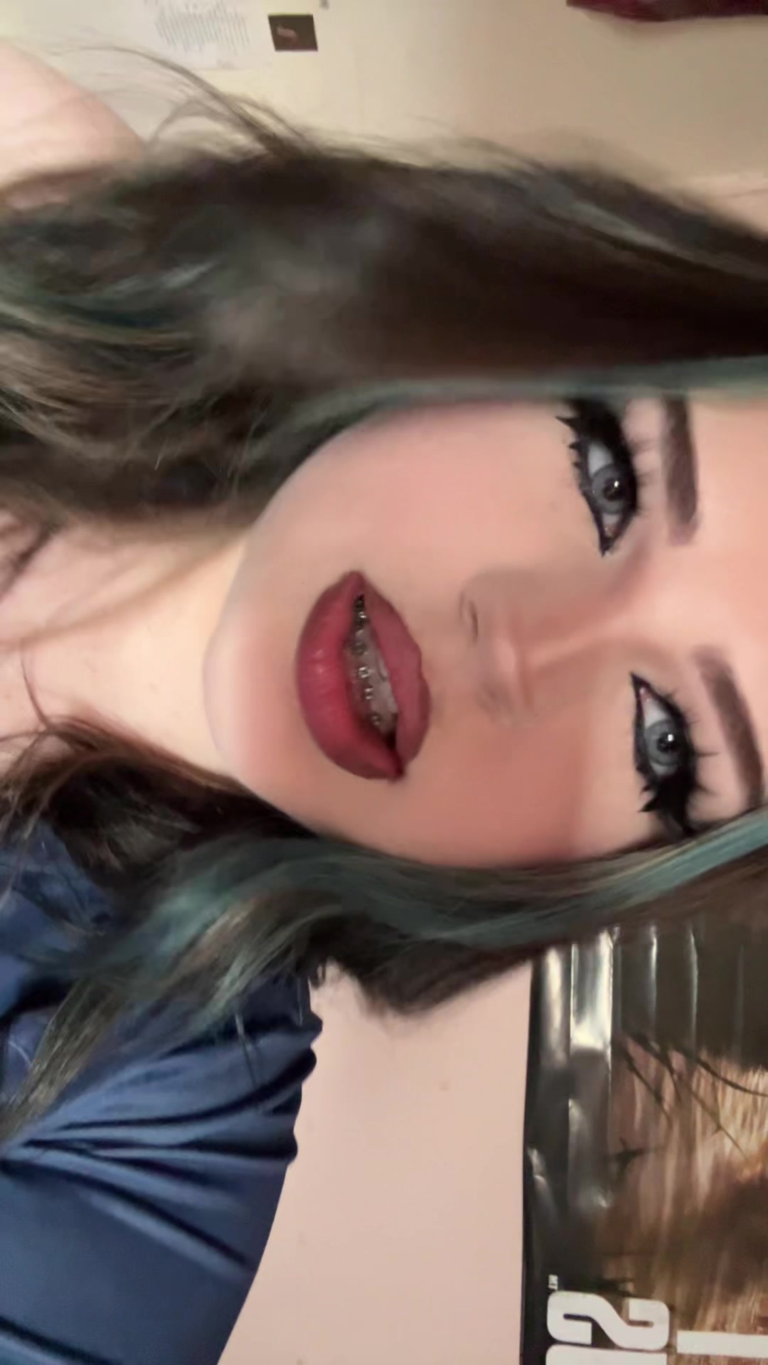 @lara ⊬