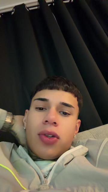 @qu&eacute; pasa mami