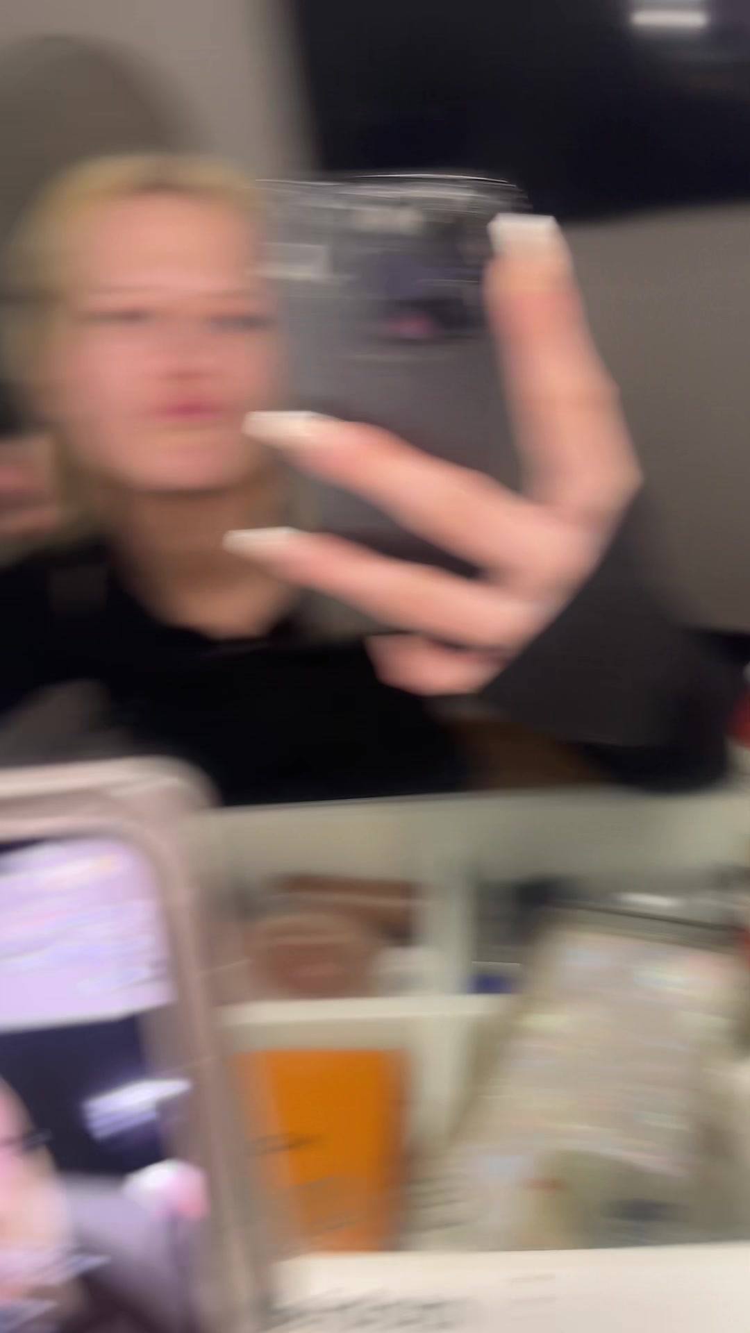 @Blond