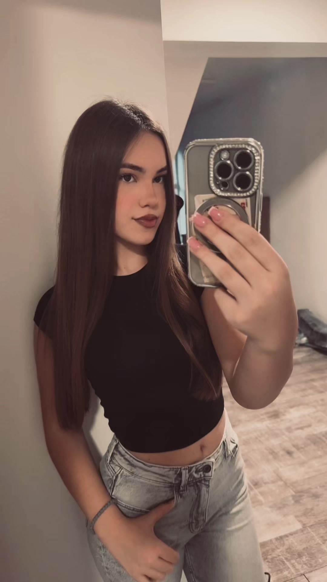 @𝔑