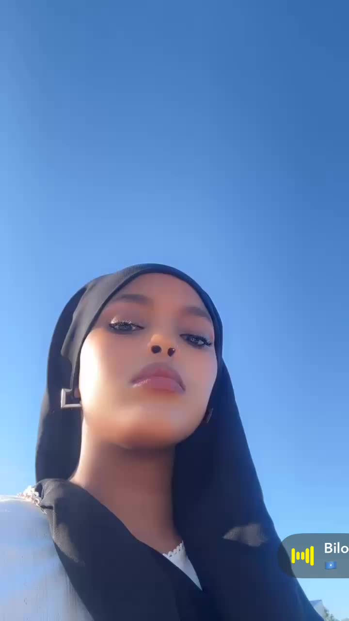 @Hamda🧚♀️