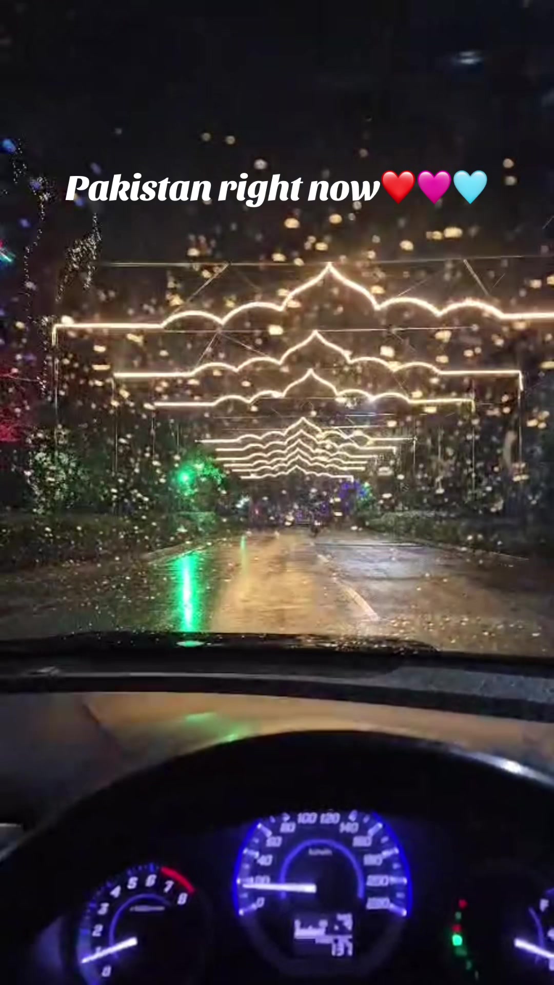 @MehreenHassan 🇬🇧🇵🇰