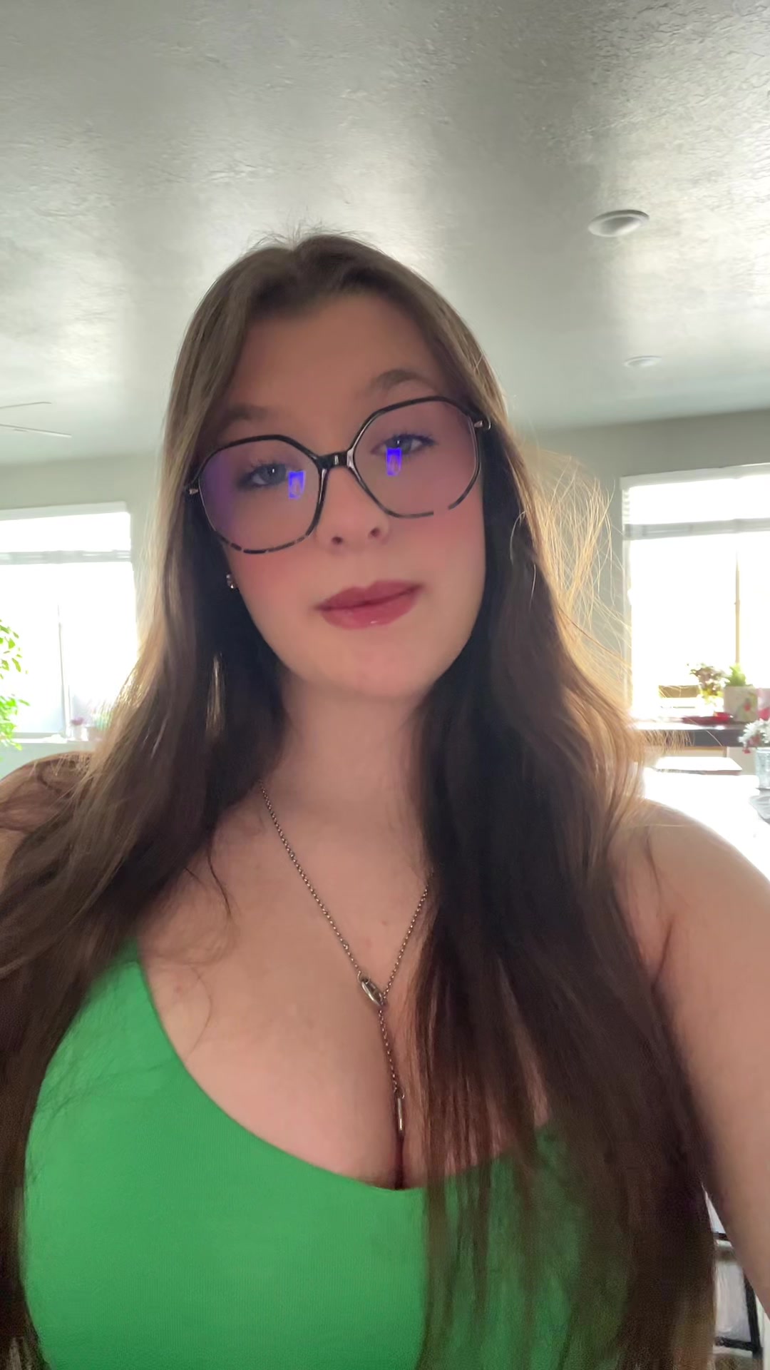 @Ava