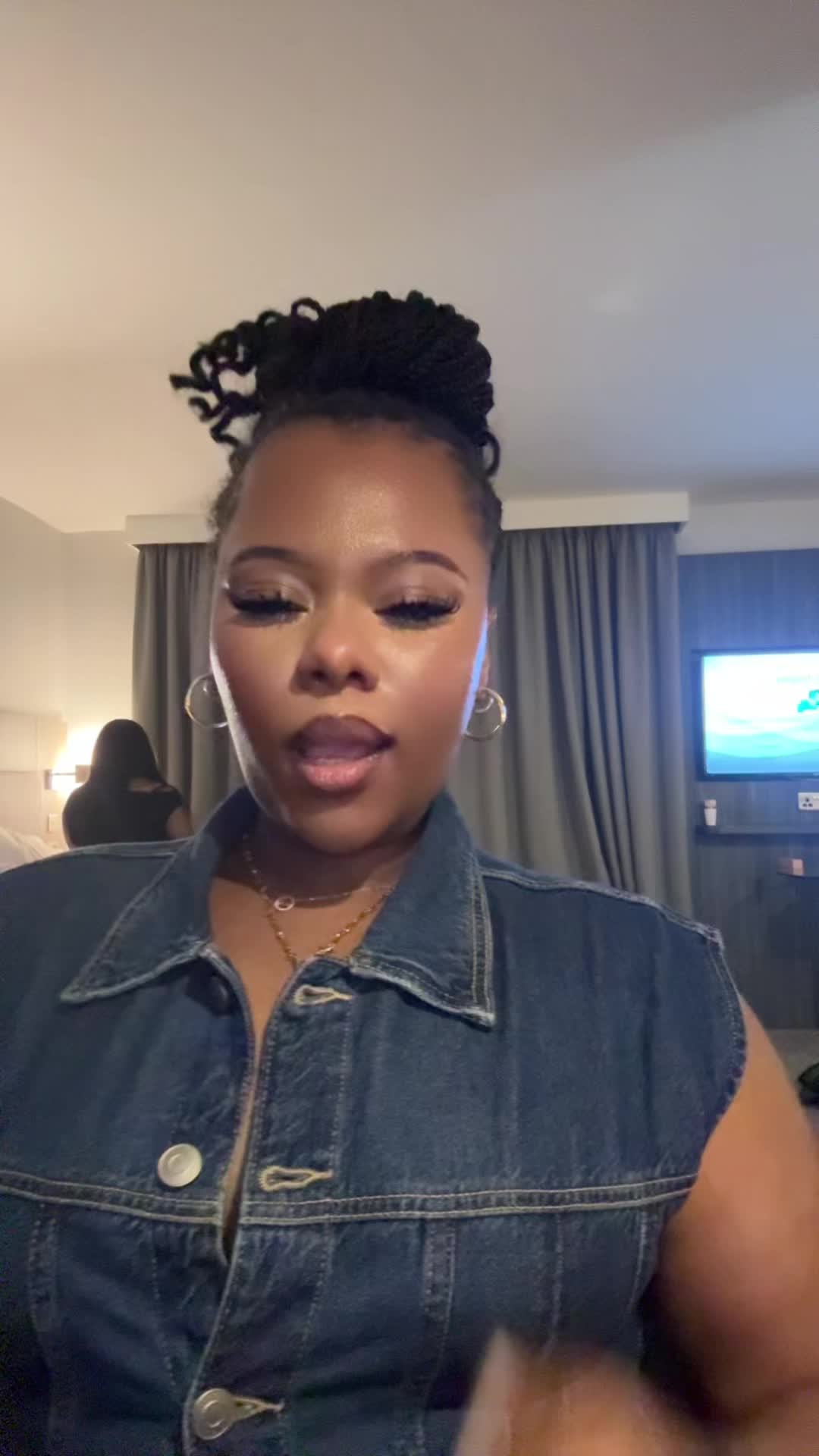 @damz_lola