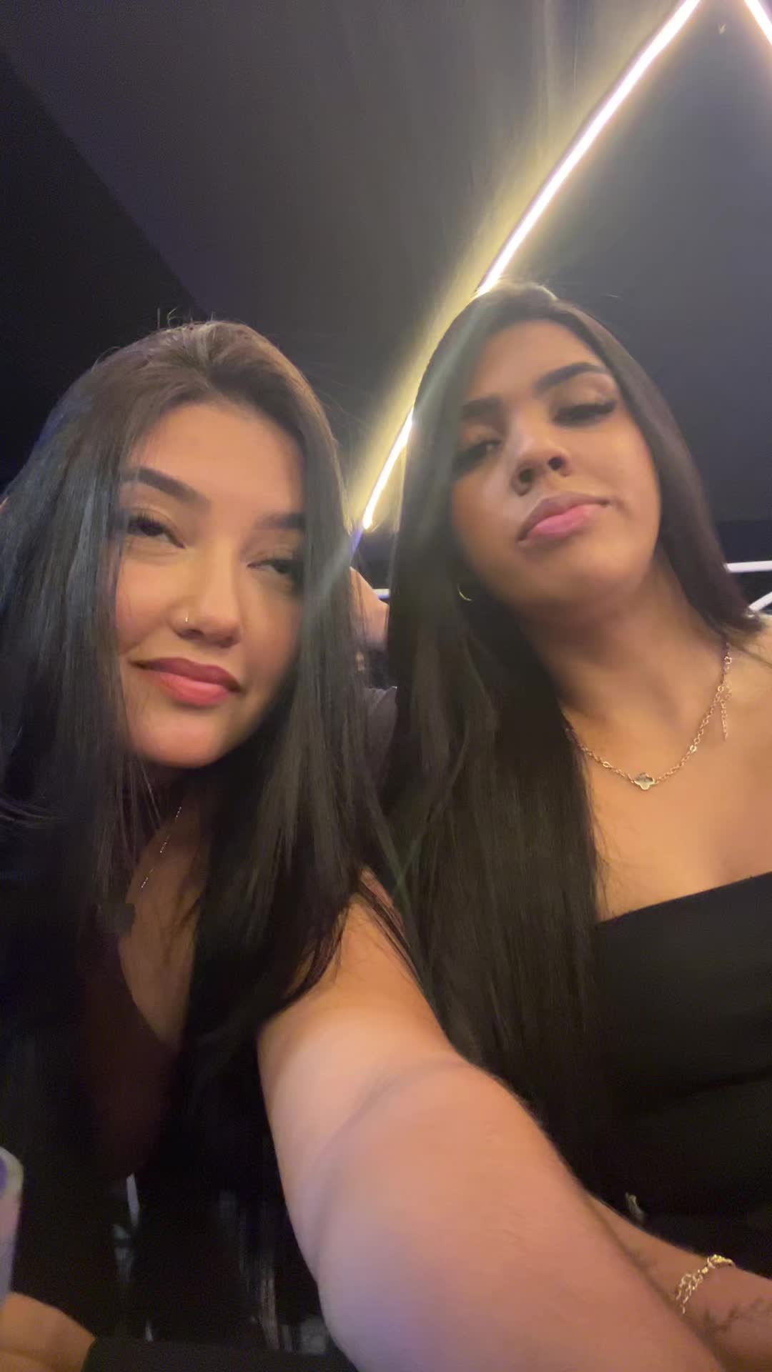 @Emmyaparecida