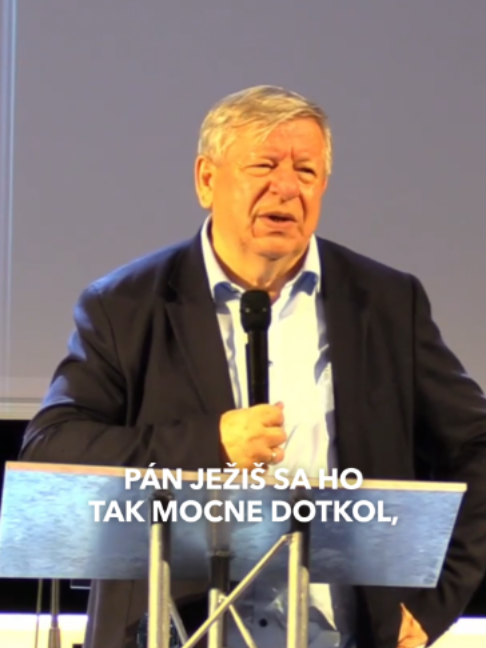 @Alexander BARK&Oacute;CI