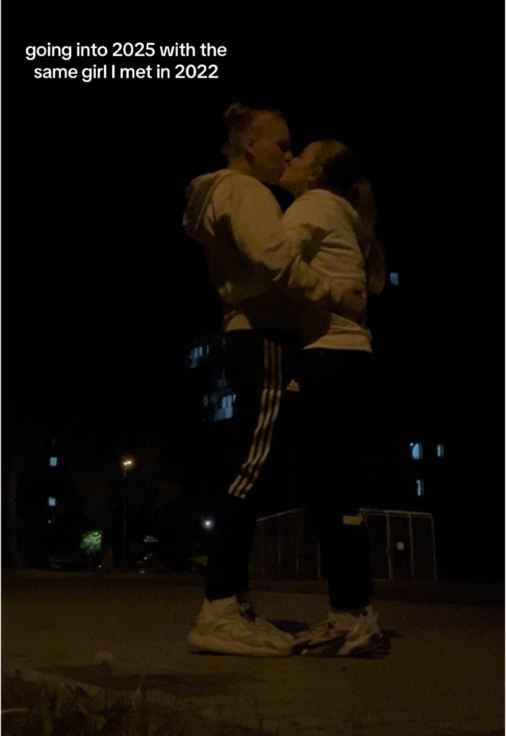 @Móňas