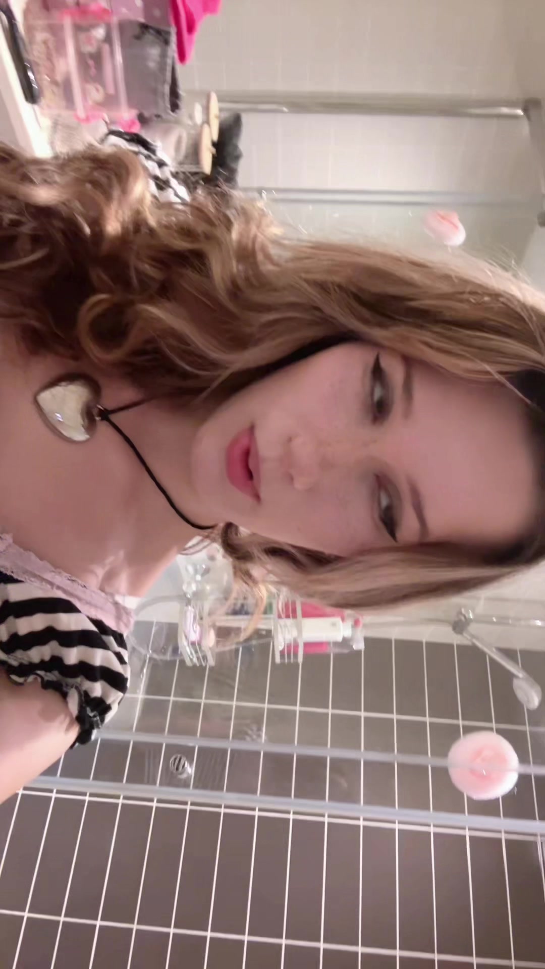 @hellokittystrawb