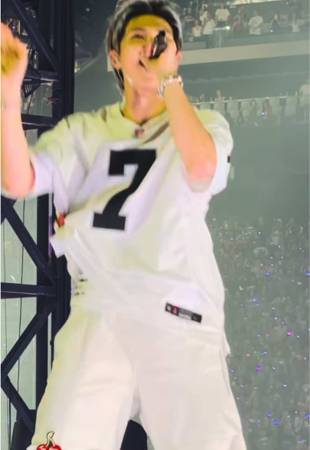 @ot7loml๐ธ๐