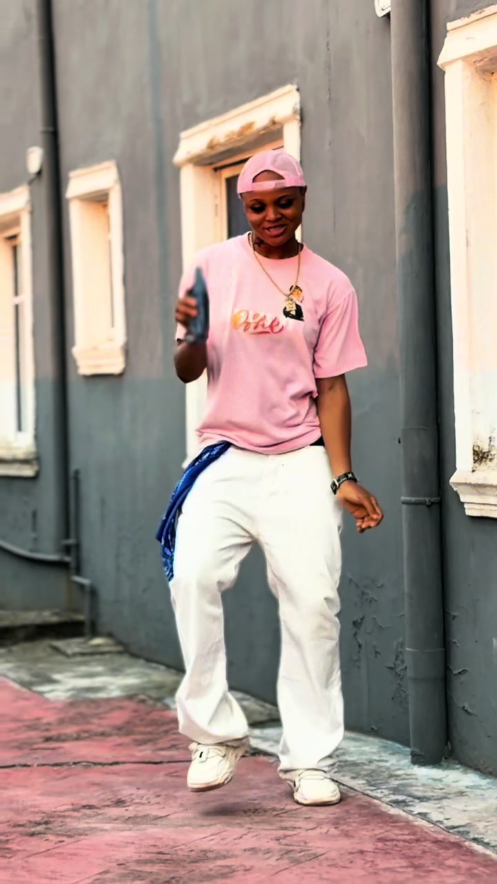 @afroblueries