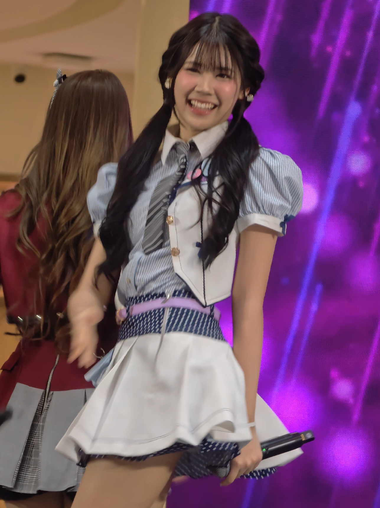 @เธอเป็นใครเราลงไว้ดูเอง