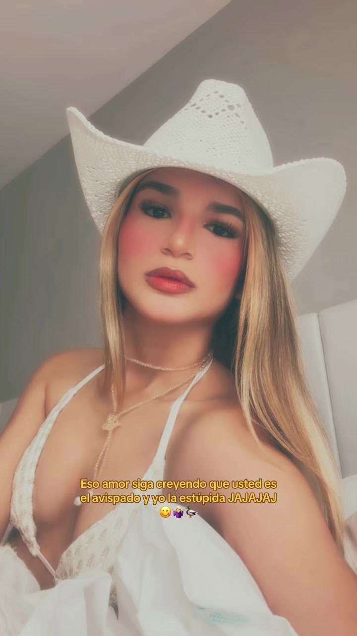 @Malu🤎