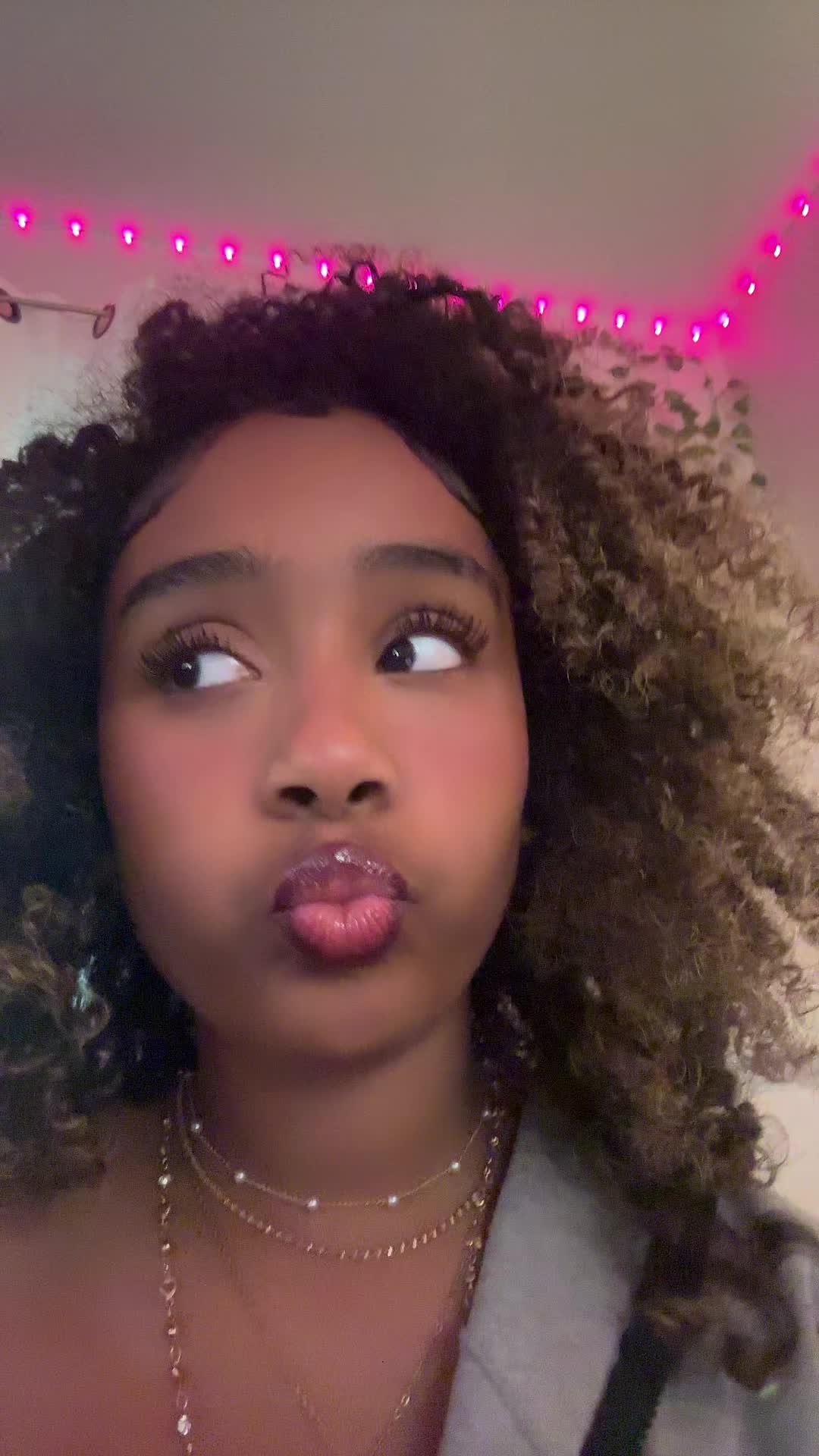 @ ່ 