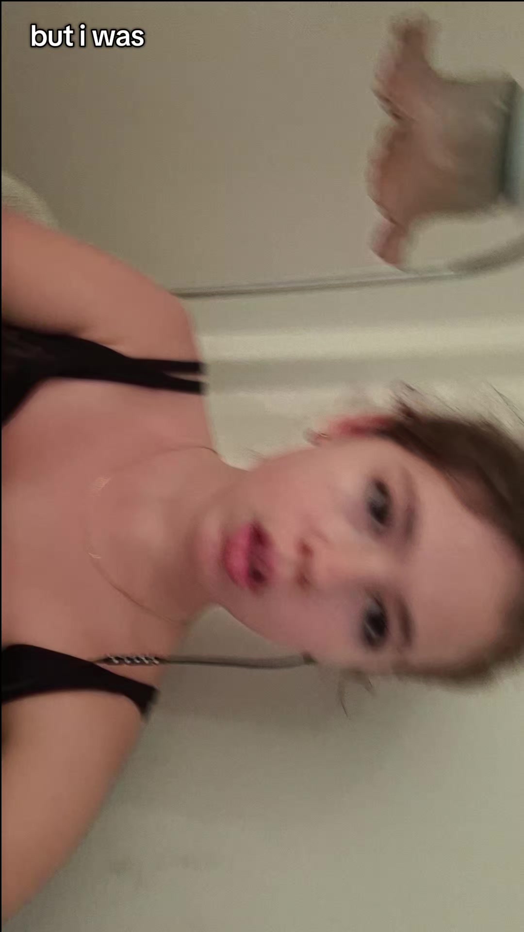 @𝓥𝓲𝓴 ⚚                    🕷