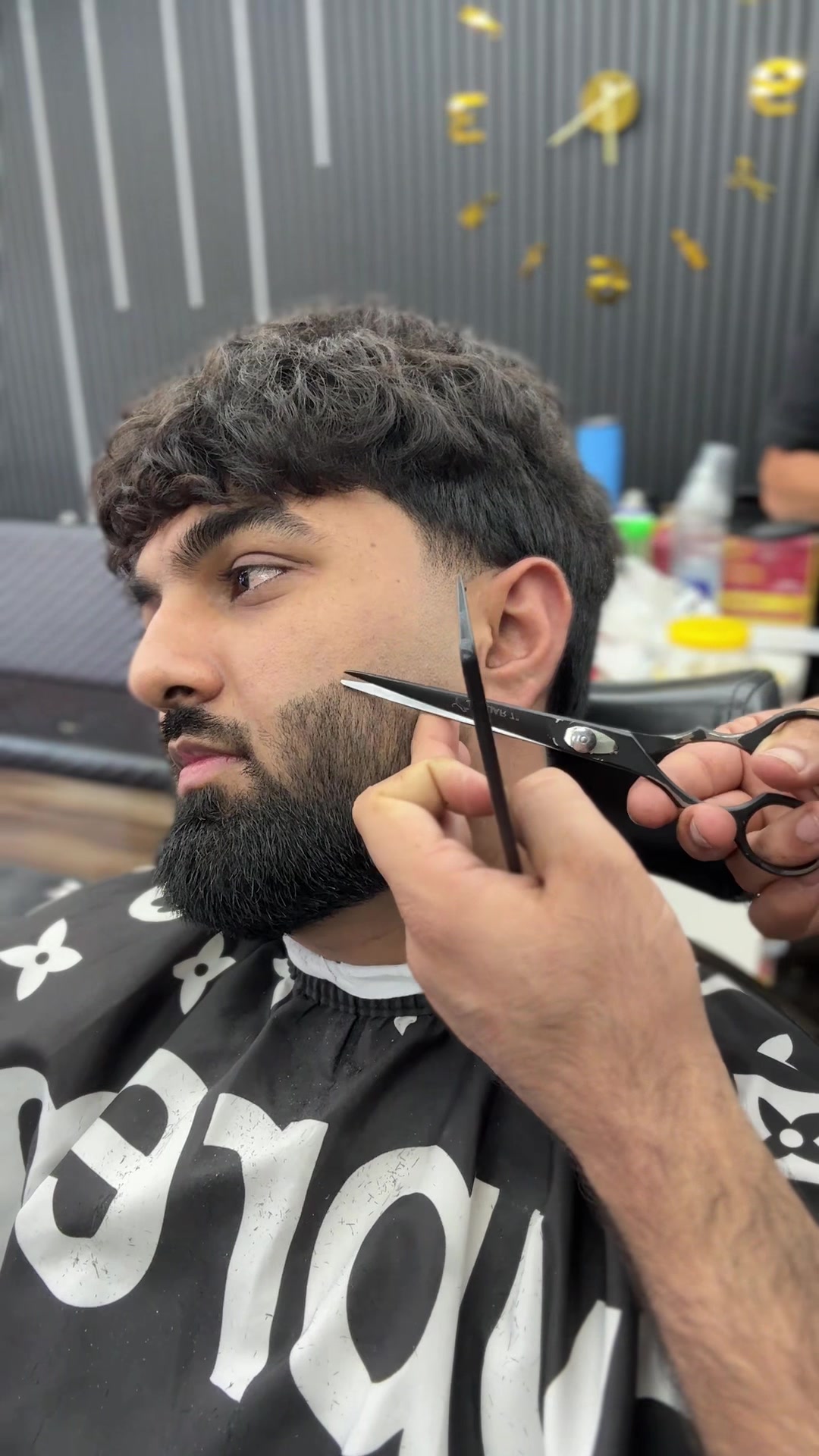 @Sharjeel barber05